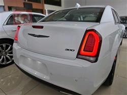 کرایسلەر 300